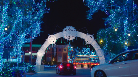 Enjoy the wonderful sights and sounds of the holiday season from the comfort and warmth of your vehicle during Holiday in the Park Drive-Thru Experience at Six Flags Great Adventure, Six Flags Great America, and Six Flags St. Louis. (Photo: Business Wire)