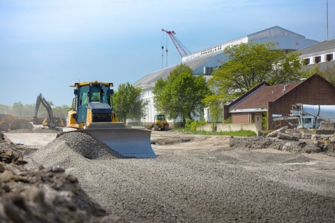 original MC-Max is a scalable solution for mixed-fleet heavy equipment environments. (Photo: Business Wire)