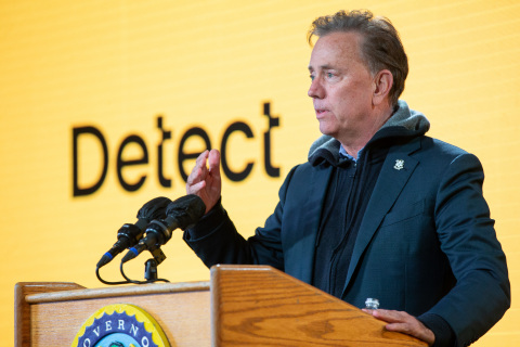 Connecticut Governor Ned Lamont spoke today at the Detect 4Catalyzer Biotech Campus in support of Detect’s world-class team of more than 75 scientists and engineers that developed a PCR-quality rapid at-home Covid-19 test from prototype to FDA authorization in less than 18 months. (Photo: Business Wire)