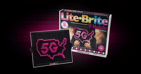 LITE BRITE is a trademark of Hasbro and is used with permission. © 2021 Hasbro. All Rights Reserved.