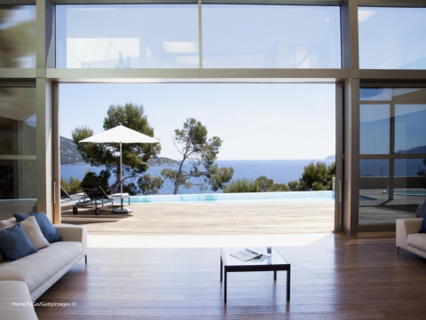 original HomeToGo, ein Marktplatz mit der weltweit größten Auswahl an Ferienunterkünften, hat heute seine Vorhersagen für die Top-Reisetrends für 2022 veröffentlicht. (Foto: Business Wire)