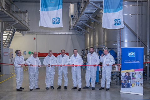 PPG business and site leaders celebrate the opening of the expanded clearcoat facility in Erlenbach. (Photo: Business Wire)