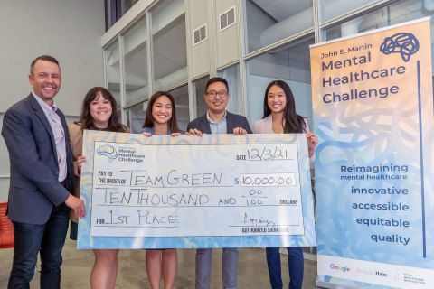 Michael Martin and Team Green, winners of the John E. Martin Mental Healthcare Challenge. Team Green includes (left to right) Jackie Browning, MBA candidate at Duke Fuqua; Kayla Thompson, MD/MBA candidate at Duke University; Michael Gao, Biostatistics Ph.D. student at Duke University; and Iris Yang, Clinical Psychology Ph.D. student at Southern Methodist. (Photo: Business Wire)