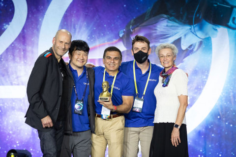 Beamo wins Best Enterprise Solution. From left to right: Ori Inbar (CEO and Co-founder of AWE), Ken Kim (CEO of 3i Inc.), Naresh Parshotam (Head of Beamo), Antoine Gronier (Marketing Manager of Beamo), and Christine Perey (Board Member and Founder of AR of Enterprise Alliance). (Photo: Business Wire)