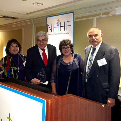 Left to right: Stanley M. Bergman with National Hispanic Health Foundation Board of Directors, Dr. Conchita Paz, Dr. Elena Rios, and Dr. Mark Diaz (Photo: Business Wire)