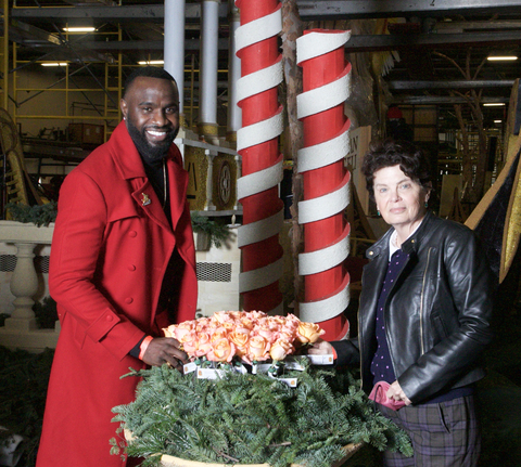 Actor Terrence Terrell from the television program BPositive and Amy Holden Jones, co-creator and executive producer of the hit FOX medical drama The Resident, place roses on the Donate Life Rose Parade Float to help call attention to the simple yet powerful message that organ, tissue and eye donation helps save lives. (Photo: Business Wire)