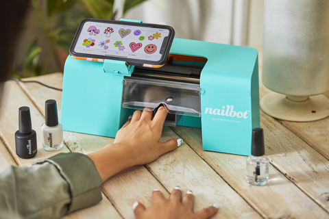 Nailbot by Preemadonna at-home smart manicure system. (Photo: Business Wire)