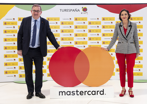From left to right: Mark Barnett, President of Mastercard Europe and Reyes Maroto, Minister of Industry, Trade and Tourism. (Photo: Business Wire)