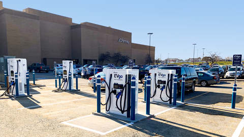 New EVgo station at Oak Park Mall in Overland Park, Kansas. (Photo: Business Wire)