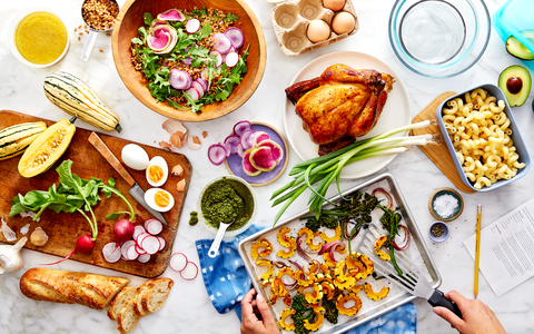 Good Eggs offers a complete and curated assortment of premium organic groceries, exceptional produce, and everyday staples as well as rotating seasonal selections of easy meal kits and ready-to-eat entrees. (Photo: Business Wire)