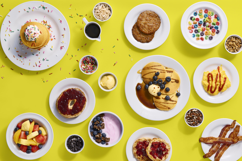 As Americans gear up for spring and summer travel, select Hilton brands serve up delicious free hot breakfast, so families don’t have to spend up to $50– and 50-minutes when dining out (Photo - Business Wire)