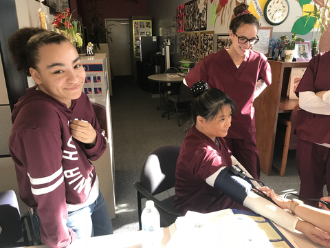 thumbnail Learn4Life Career Tech Ed students in Health & Patient Care learn the basics of emergency medicine (Photo: Business Wire)