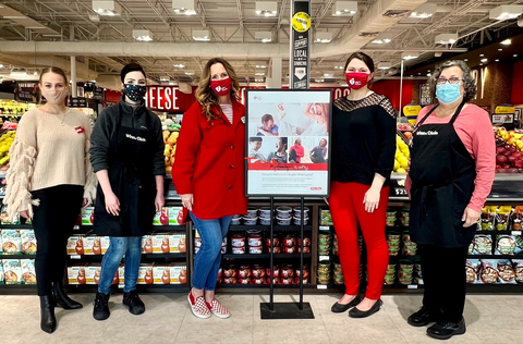 American Heart Association representatives joined Winn-Dixie associates during the Life Is Why Community Donation Program held in all stores during American Heart Month. (Photo: Business Wire)