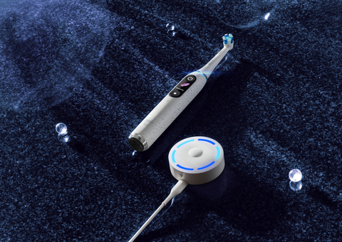 Oral-B® new technological innovation, iOTM 10 with iOSenseTM set to revolutionise the way we brush our teeth with a personalised experience like never before! (Photo: Business Wire)