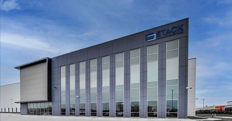 STACK Americas delivers wholesale build-to-suit, colocation, and powered shell solutions in ten markets. Photo credit: STACK Americas.