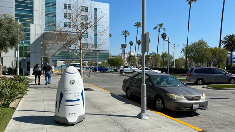 Knightscope patrolling under the sunshine and palm trees of LA. (Photo: Business Wire)