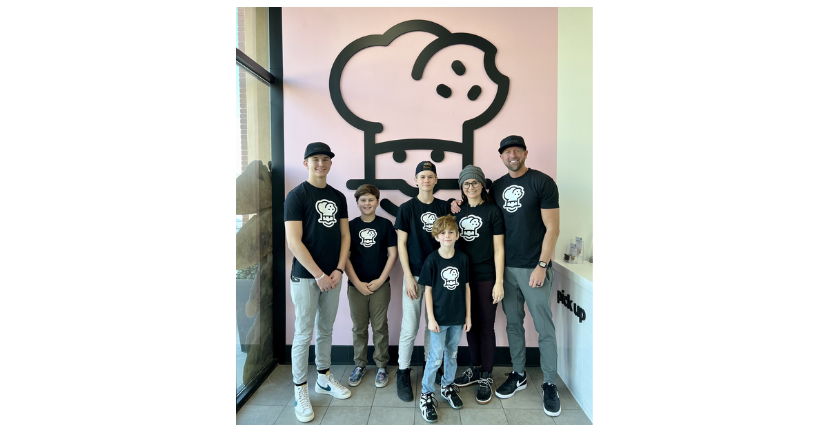 Crumbl Cookies, the Nation’s Fastestgrowing Gourmet Cookie Company, to Open in Clark, New