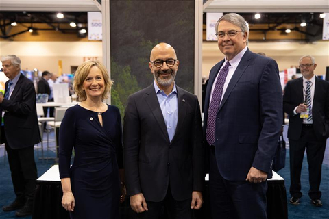 From left: Kirsty Armer, VP of Environmental Services UK at Westinghouse; Sam Shakir, President of Environmental Services at Westinghouse and Mark Duff, CEO of Perma-Fix joined at the Waste Management Symposia today to announce a new advanced materials treatment facility in the UK. (Photo: Business Wire)