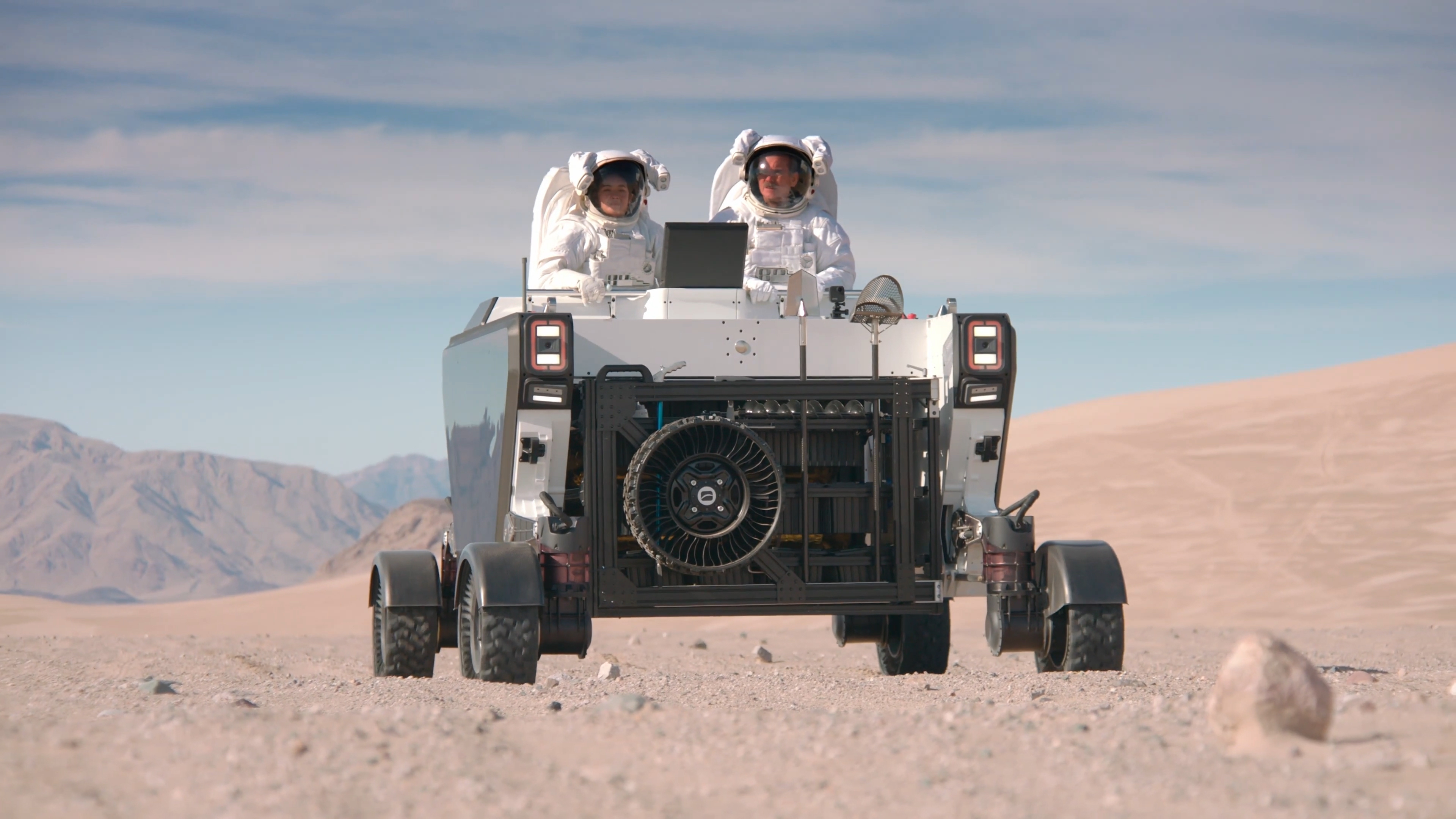 Chris Hadfield, retired NASA/CSA astronaut, is interviewed about Astrolab's FLEX rover.