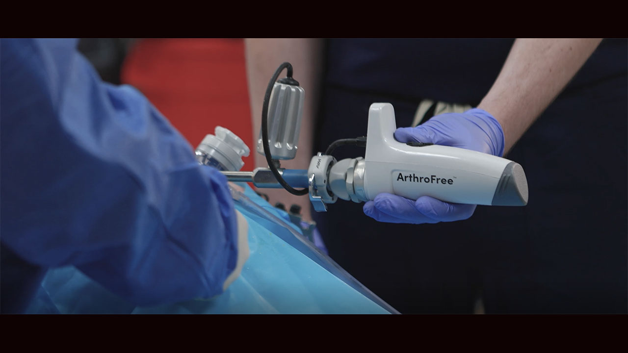 Prominent surgeons who have had the opportunity to demo the ArthroFree™ Wireless Camera System in the lab say it provides freedom of movement they’ve never experienced in the operating room.