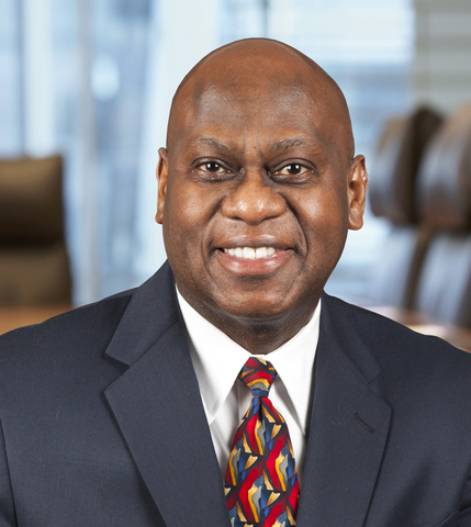 Gerald A. Benjamin will retire as Executive Vice President and Chief Administrative Officer of Henry Schein, effective July 1, 2022. (Photo: Business Wire)