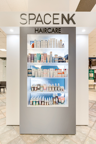 Hudson's Bay, CF Carrefour Laval (Quebec) (Photo: Business Wire)