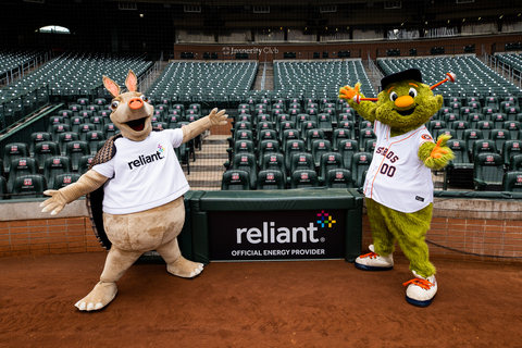 Reliant mascot, Hugo, and Houston Astros mascot, Orbit, join together to announce Reliant as the Official Energy Provider of the Houston Astros. (Photo: Business Wire)