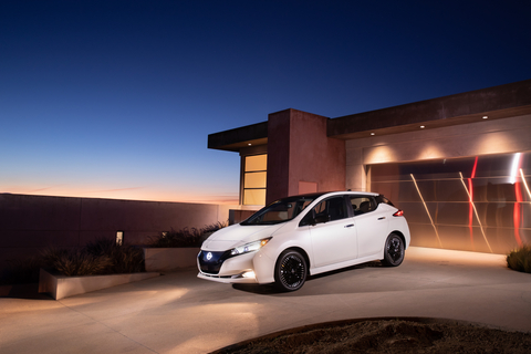 The 2023 LEAF debuts an enhanced front end appearance, with a refreshed front grille, bumper molding and headlights that feature a new black inner finisher. The Nissan badge is now illuminated and has been updated to the brand’s new design identity. (Photo: Business Wire)