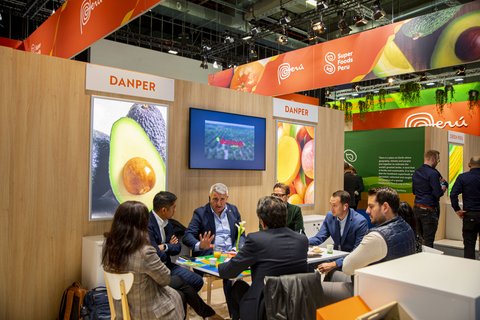 From April 5 to 7, Peru was represented in Berlin at the latest edition of Fruit Logistica 2022, the world's leading fresh fruit and vegetable fair, with the aim of positioning the Peruvian exportable supply in the European market, thus contributing to the sustainable and decentralized development of the country. (Photo: PROMPERÚ)