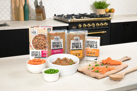 Irresist-A-Bowls available in Chicken + Beef Recipe and Chicken + Duck Recipe (Photo: Business Wire)
