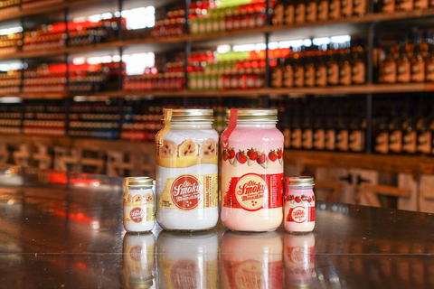 Ole Smoky Distillery is expanding distribution of two of its newest moonshine flavors, Banana Pudding Cream and White Chocolate Strawberry Cream. The fan-favorite creams are now available across the country in fun new 50ML Mini Moonshine Jars, as well as the original, 750ML size. (Photo: Business Wire)