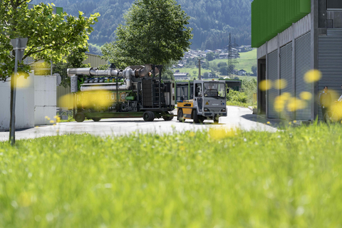 original INNIO Jenbacher's strong performance across a range of ESG metrics earns a low risk rating that places it at the top of its industry. (Photo: Business Wire)