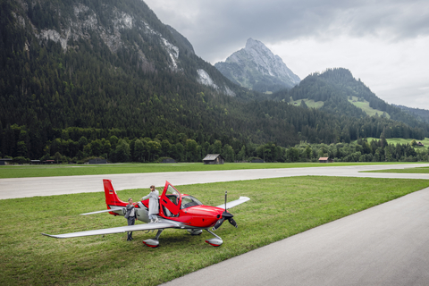Cirrus Aircraft Continues Global Expansion with New European Locations (Photo: Business Wire)