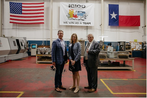 Left-to-right: Igloo President and CEO, Dave Allen, Laura Phillips, SVP, Global Sourcing - Customer and Business Development, Walmart, and Texas Senator Paul Bettencourt at the Igloo Factory in Katy, TX. (Photo: Business Wire)