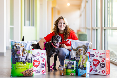 Southeastern Grocers is raising support for local animal rescues and shelters through its Community Bag program in honor of National Pet Month. (Photo: Business Wire)