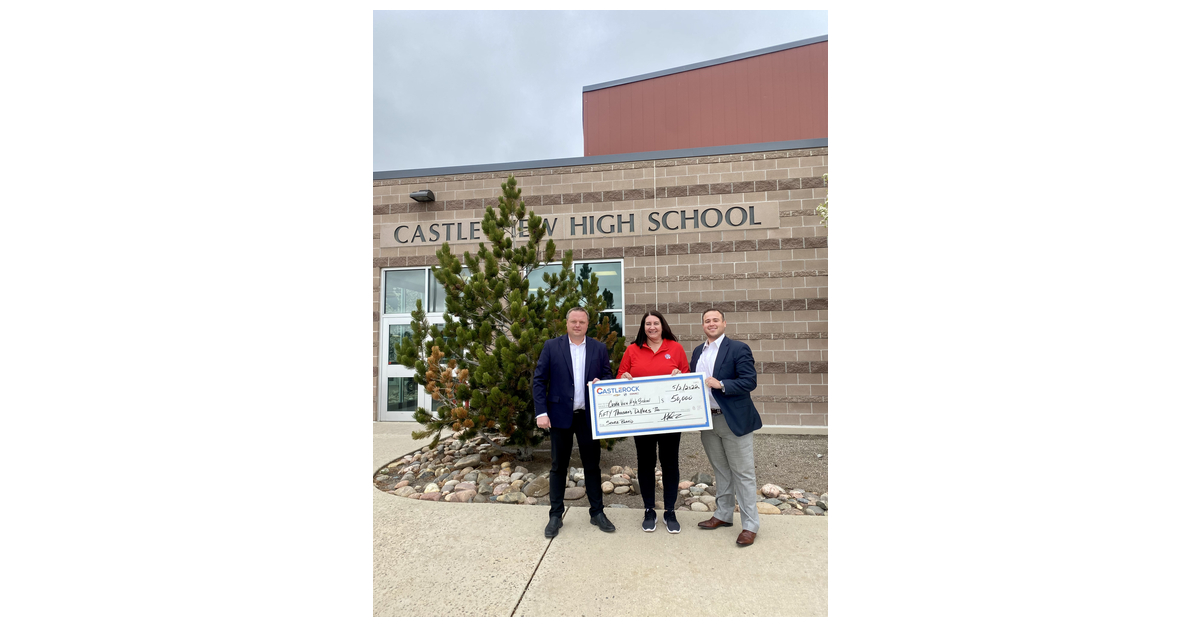Castle Rock Autoplex Donates 50,000 To Castle View High School