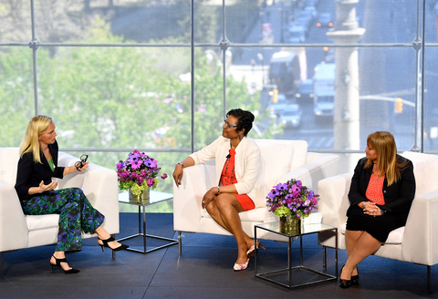 Comedian and author Ali Wentworth (left) sits with Dr. Felicia Hill-Briggs (middle) and Dr. Renée Pekmezaris (right). (Credit: Feinstein Institutes)