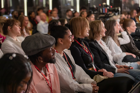 Audience at Glamhive LIVE Summit in London (Photo: Mary Kay Inc.)