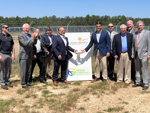 Local and statewide leaders and leaders from Silicon Ranch and Green Power EMC gathered in Houston County to flip the switch on Georgia’s newest solar project. (Photo: Business Wire)