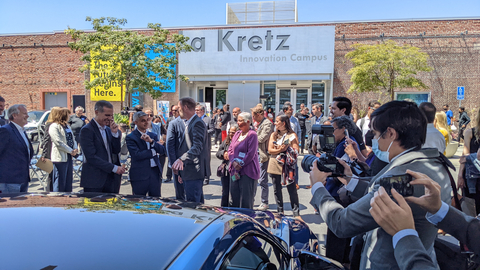 Group gathered outside LACI campus to greet guests, Los Angeles Mayor Eric Garcetti and London Mayor Sadiq Khan. (Photo: Business Wire)