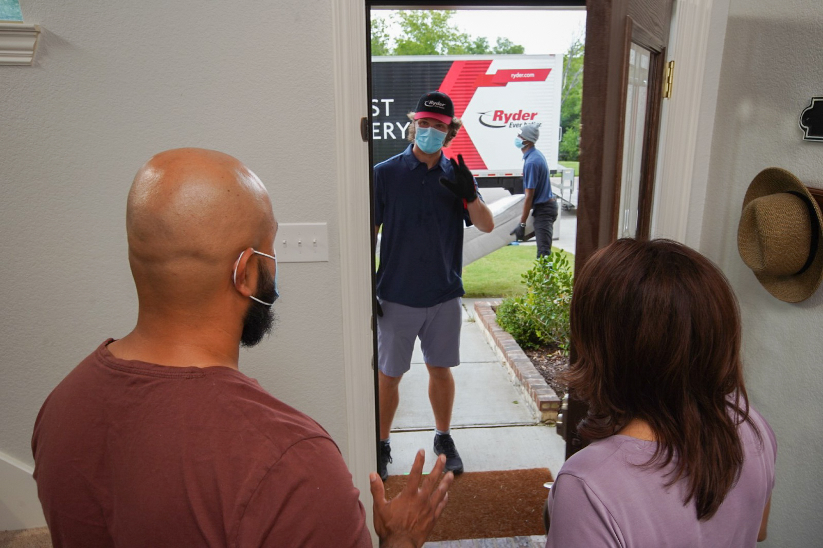 expands same-day delivery options in Nashville