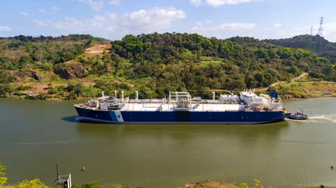 Excelerate Energy's FSRU Exemplar navigates the Panama Canal in July 2021 (Photo: Business Wire)