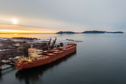 The RTM Tasman berthed for loading at Iron Ore Company of Canada’s Sept-Îles port in Quebec, as part of its first trial voyage using bp’s biofuel. (Photo: Business Wire)