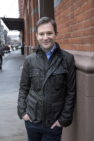 original Former ABC News Anchor and Best-Selling Author Dan Harris is the keynote speaker at Billtrust Insight 2022 (Photo: Business Wire)