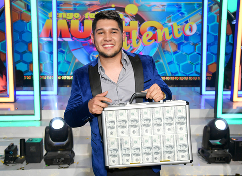 – Raúl Beltrán, a 21-year-old Regional Mexican singer/songwriter from Sinaloa, México and Fresno, CA, has won season 26 of EstrellaTV’s award-winning talent competition series Tengo Talento, Mucho Talento. Beltrán bested a field of 13 finalists, winning the popular vote by the public and judges with his original song "Ella es Mi Madre." Beltran's final performance of the emotional song about his mother in Mexico not only pulled at the heartstrings of the judges – with all five judges shedding tears during the performance – but pushed fans to vote him as the winner. Beltrán won the $100,000 prize in the two-hour season finale, which aired tonight. EstrellaTV is the national broadcast television network of leading Spanish-language multiplatform media company Estrella Media. (Photo: Business Wire)
