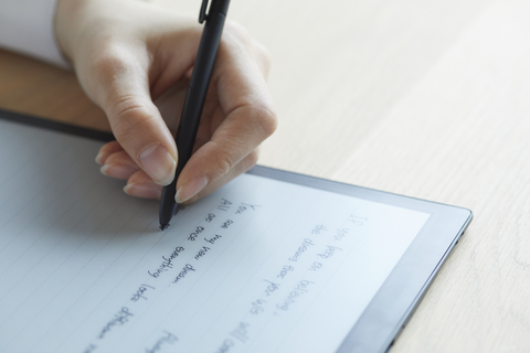 E Ink and ITOCHU Group Further Their Collaboration in Moving Towards a Sustainable, Paper-Free Office (Photo: Business Wire)