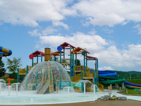 Six Flags St. Louis debuts Adventure Cove, a multi-level kids play area in Hurricane Harbor water park. This interactive attraction features a hydro storm bucket that sprays 750 gallons of water in a 360° array as well as 71 electronic ignition water features that kids can activate including geysers, cannons, blasters, jets, water wheels and more. (Photo: Business Wire)