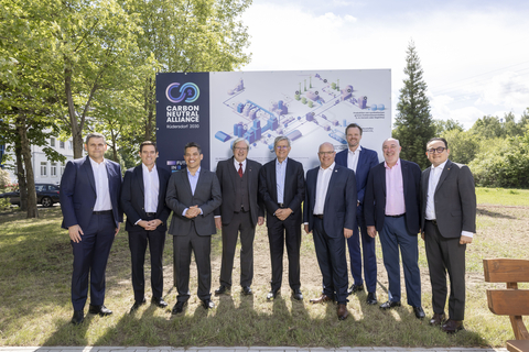 Fernando Enriquez Martell, VP Cement Operations EMEA at CEMEX. Sergio Menéndez, President of CEMEX Europe, Middle East, Africa & Asia. Francisco Quiroga, Mexican Ambassador to Germany. Brandenburg´s Minister of Economy, Prof. Dr. Ing. Jörg Steinbach. Fernando A. González, CEO of CEMEX. Marius Brand, Sasol Executive Vice President: Sasol 2.0 Transformation. Dr. Helge Sachs, Senior Vice President SASOL ecoFT. Juan Romero Executive Vice President of Sustainability, Commercial and Operations Development. Oliver Contla, First Secretary of the Mexican Foreign Service. (Photo: Business Wire)