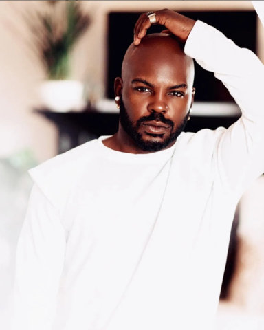 thumbnail Larry Sims, Celebrity Hairstylist (Photo: Mary Kay Inc.)