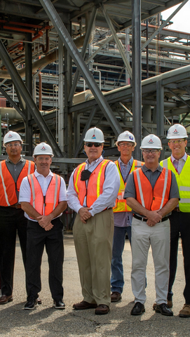 Mitsubishi Power and Georgia Power, alongside the Electric Power Research Institute (EPRI), successfully validated 20% hydrogen (by volume) fuel blending at Plant McDonough-Atkinson in Georgia. Pictured from left to right: Prasanth Thupili, SVP, Power Generation Services, Mitsubishi Power Americas; Mark Bissonnette, EVP and COO Power Generation, Mitsubishi Power Americas; Allen Reaves, SVP and Senior Production Officer, Georgia Power; Scott Cloyd, Gas Turbine Service Engineering Chief Engineer, Mitsubishi Power Americas; Bill Newsom, President and CEO Mitsubishi Power Americas; Josh Hicks, VP, Service Operations US/Canada, Mitsubishi Power Americas (Photo: Georgia Power)